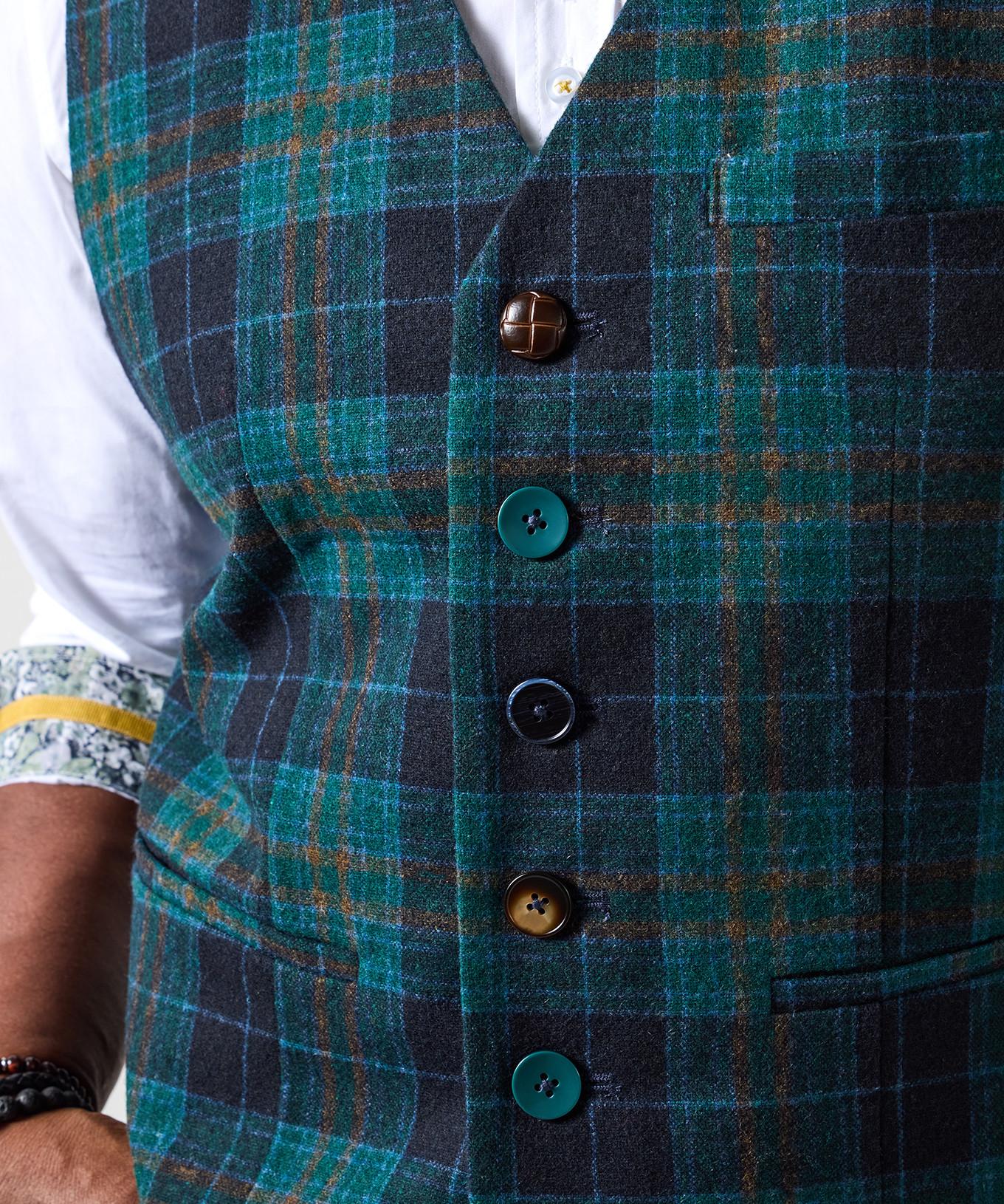 Joe Browns Karo Weste mit Kontrastknöpfen Regular Fit  