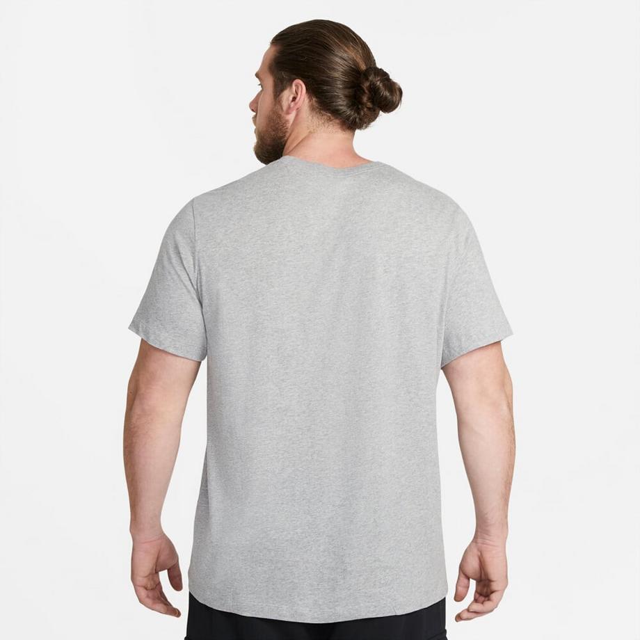 NIKE Sportswear Club-L T-Shirt  