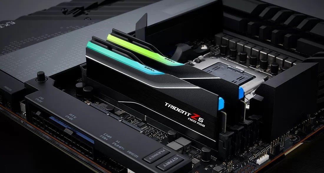 G.Skill  Trident Z5 Neo RGB F5-6000J3636F16GX2-TZ5NR Speichermodul 32 GB 2 x 16 GB DDR5 6000 MHz 