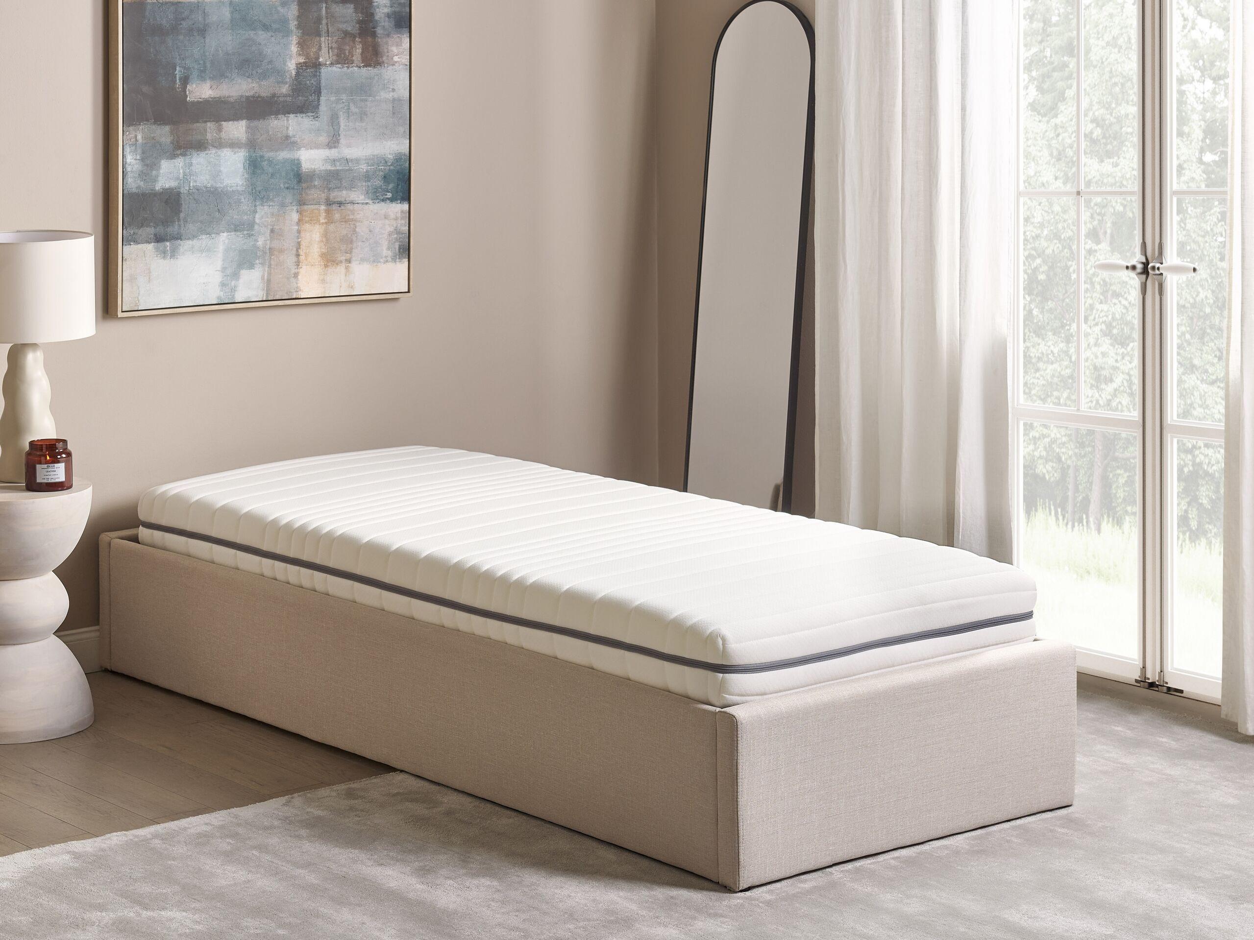 Beliani Matelas en mousse en Polyester ENCHANT Mittelfest (H2)  