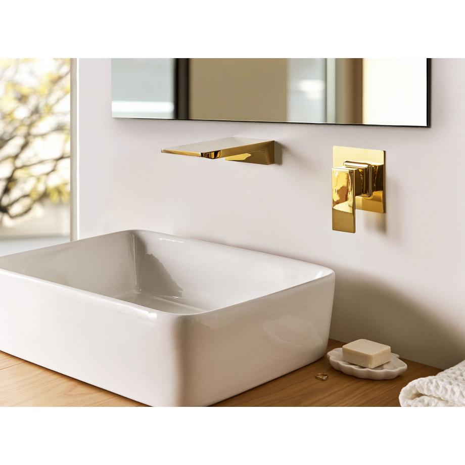 Beliani Robinet de lavabo mural en Laiton  KARUAY  