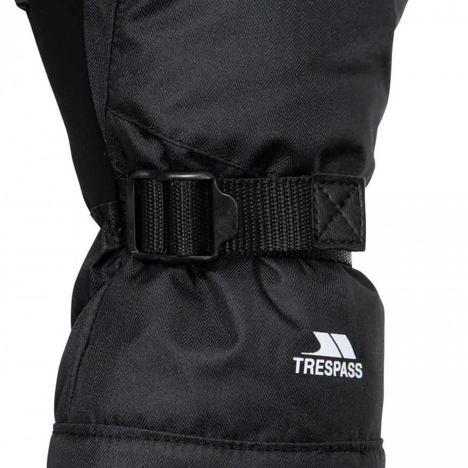 Trespass  Adarek Manopole Da Sci 