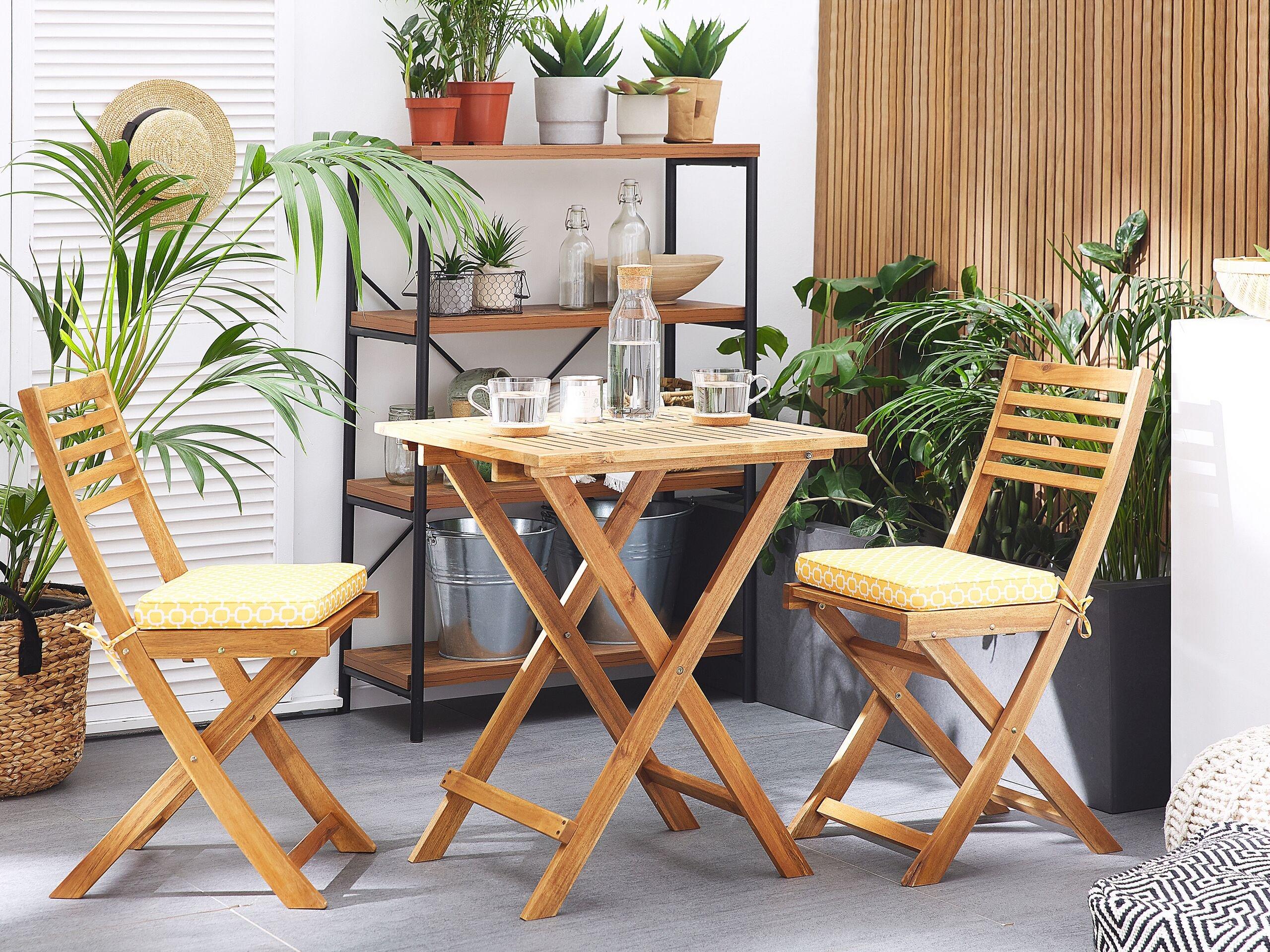 Beliani Bistro Set aus Akazienholz Klassisch FIJI  