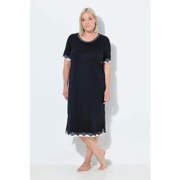 Camicia da notte con orli di pizzo, scollo a girocollo e mezze maniche