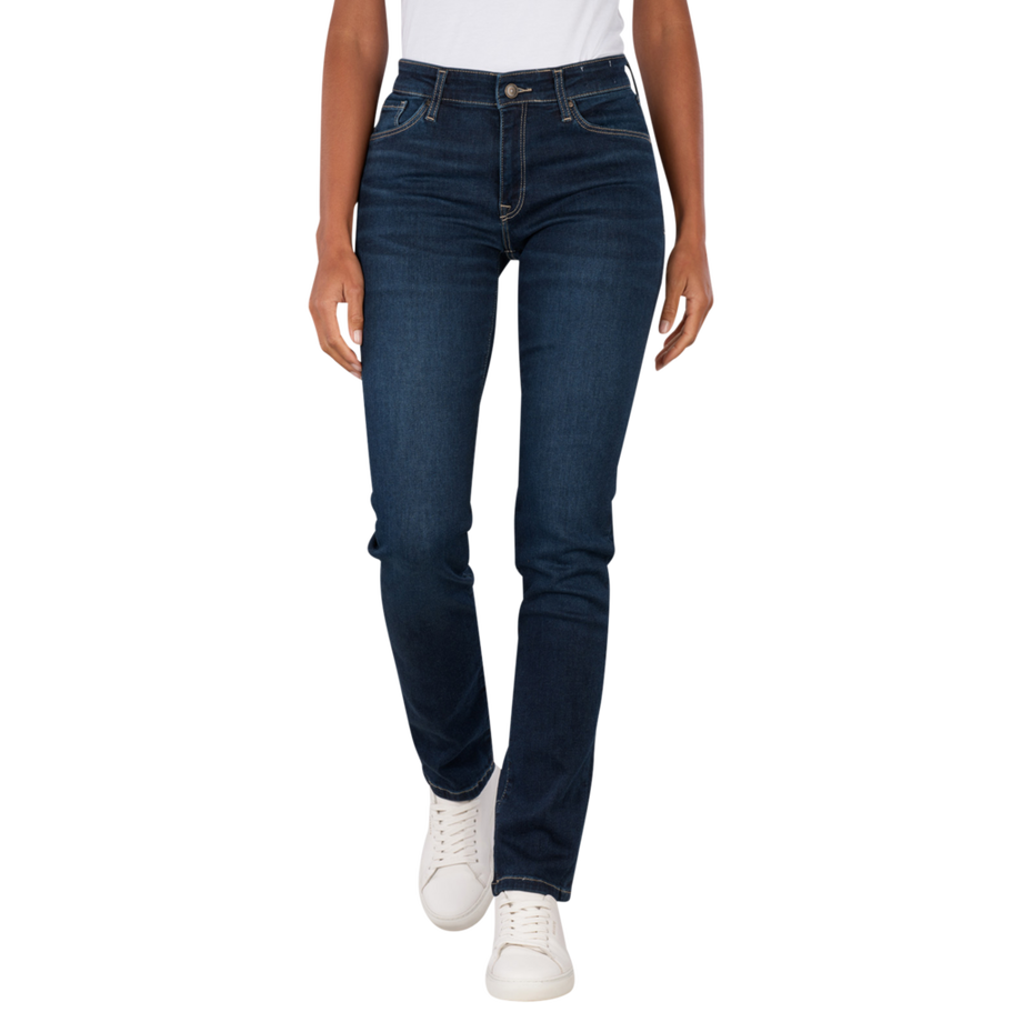 Anya Slim Fit