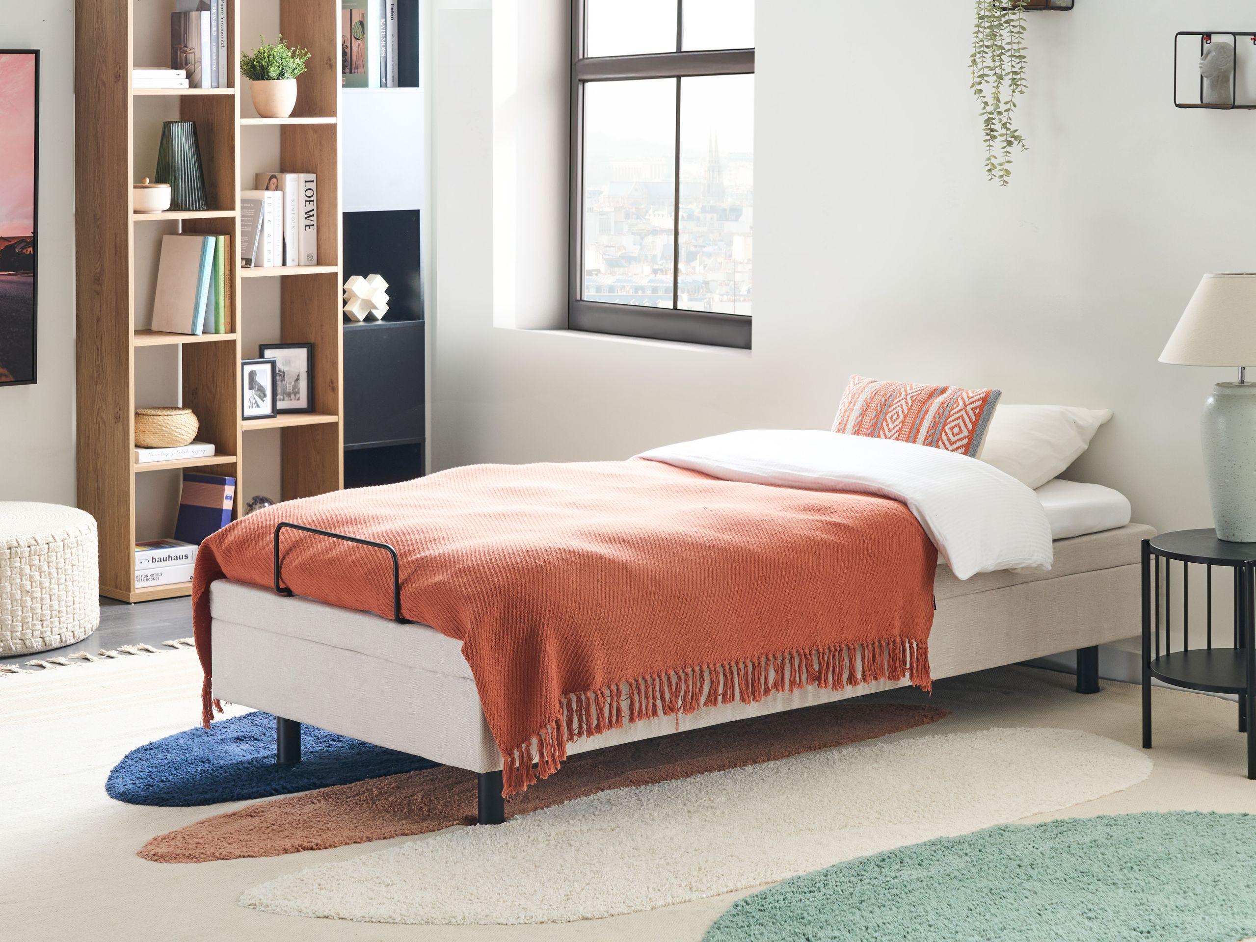 Beliani Lit réglable sans tête de lit en Tissu Moderne DUKE II  