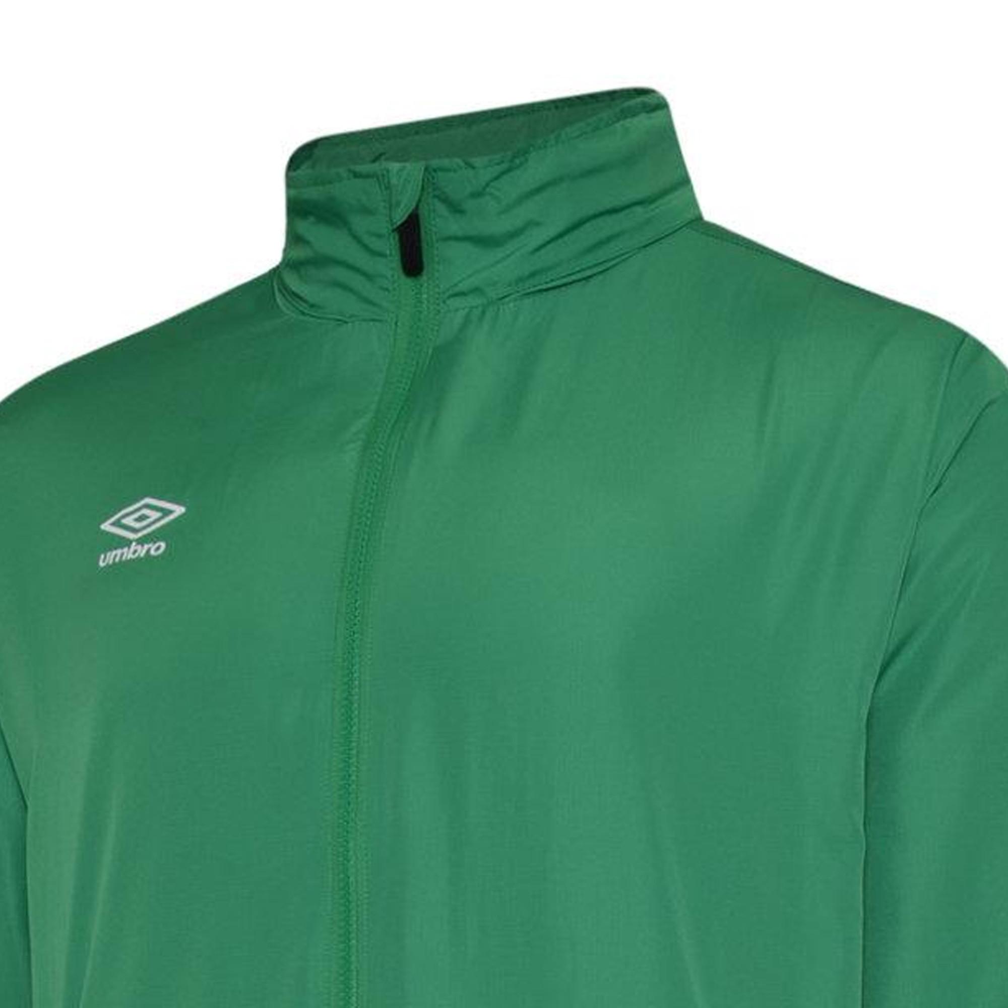 Umbro  Club Essential Jacke, wasserfest 