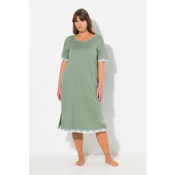 Camicia da notte con orli di pizzo, scollo a girocollo e mezze maniche