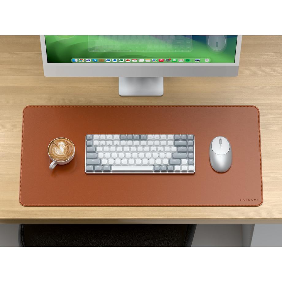 SATECHI  Satechi Vegan- Leather Premium Desk Mat 
