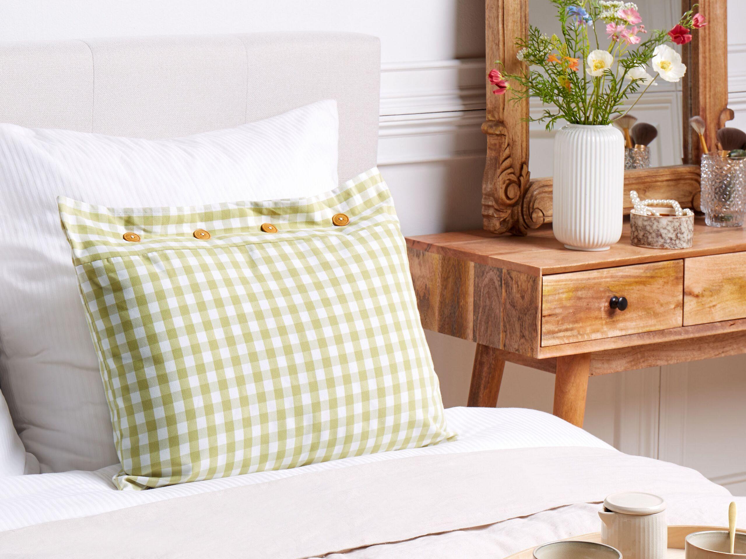 Beliani Dekokissen aus Polyester Landhausstil TALYA  