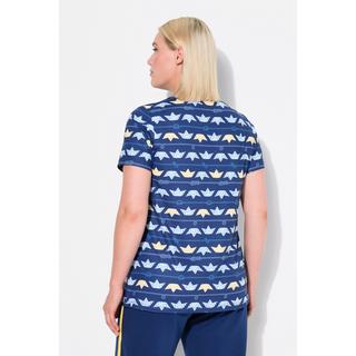 Ulla Popken  T-shirt technique avec motif petits bateaux, col en V et manches courtes, collection Classic 