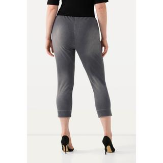 Ulla Popken  Pantaloni Capri modello Sienna in jersey con taglio aderente e spacchetti sugli orli 