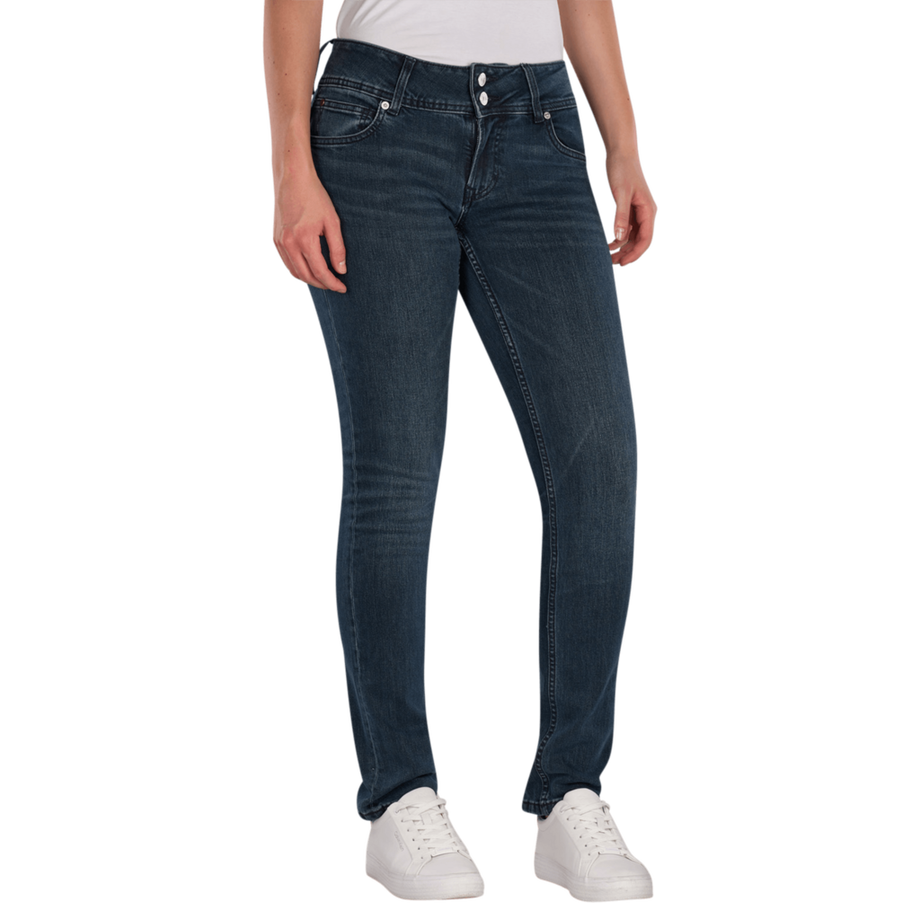 Venus Straight Fit