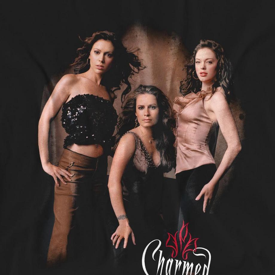 Paramount Pictures  T-ShirtThree Hot Witches 