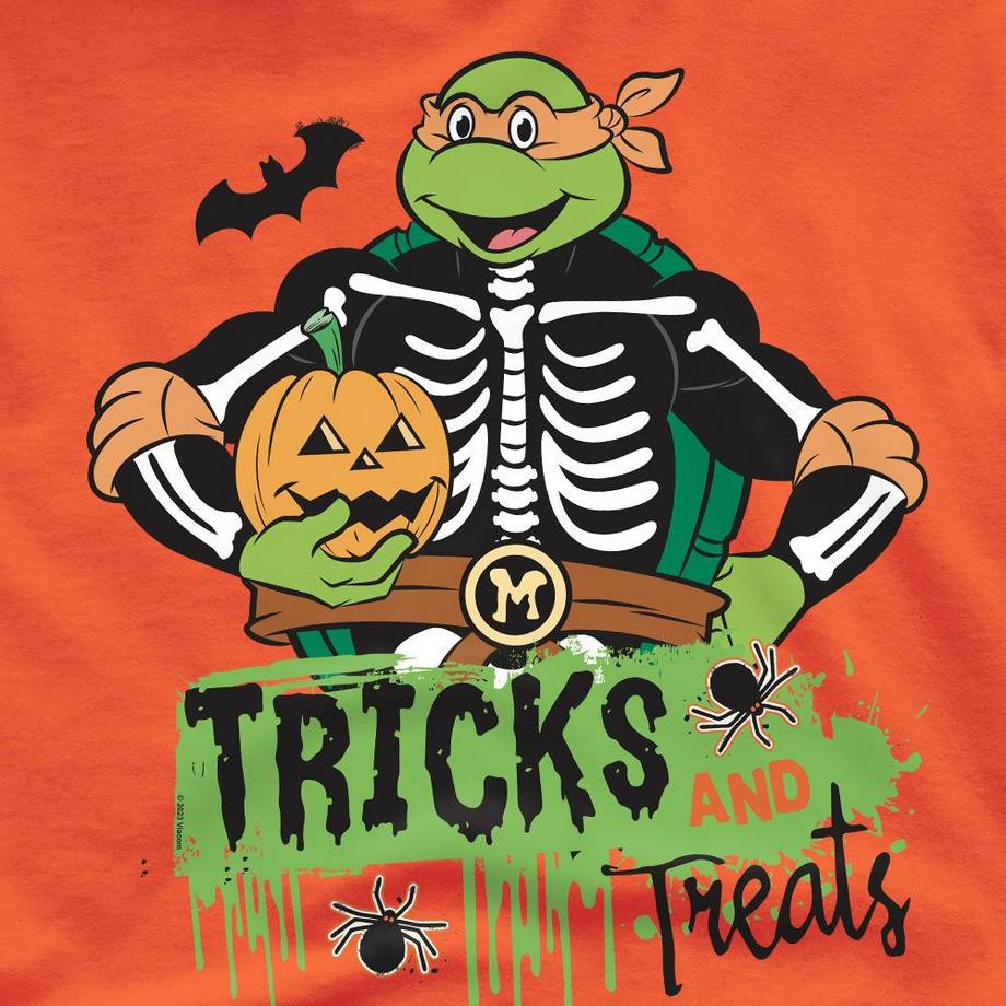 TEENAGE MUTANT NINJA TURTLE  T-ShirtTurtle Tricks 