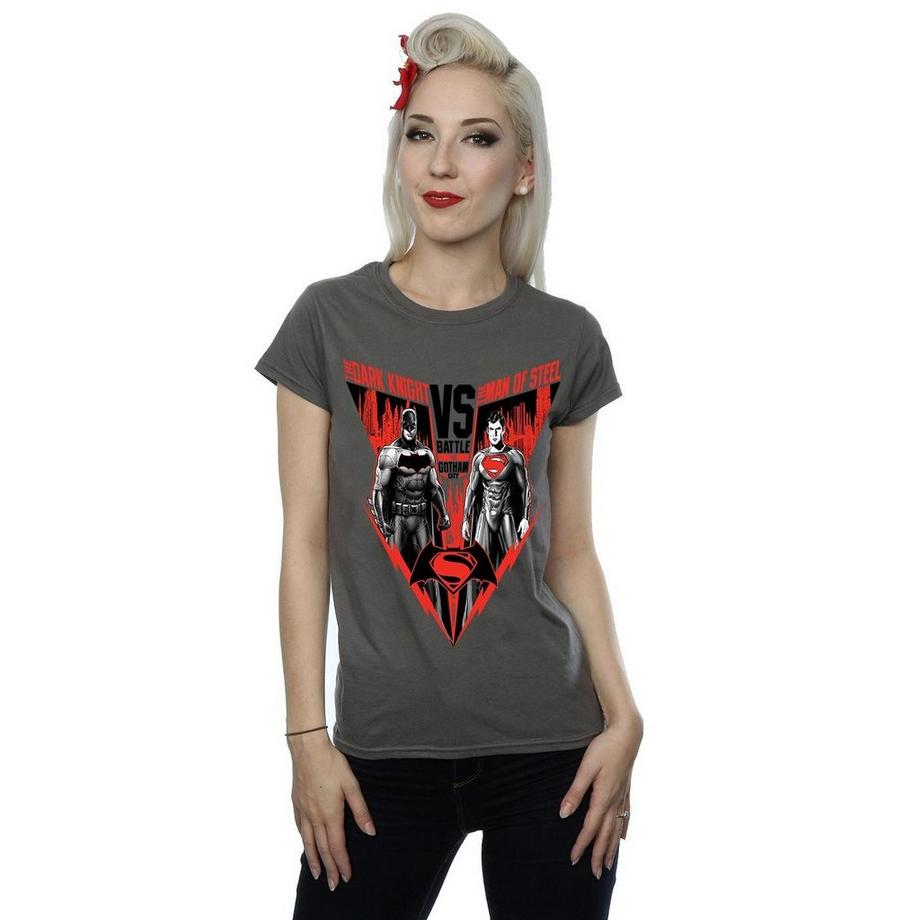DC COMICS Batman v Superman Battle Gotham T-Shirt  