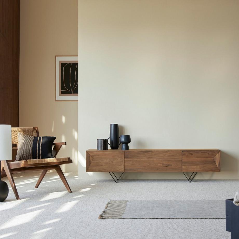 Tikamoon Meuble TV en noyer massif 175 cm Metric  