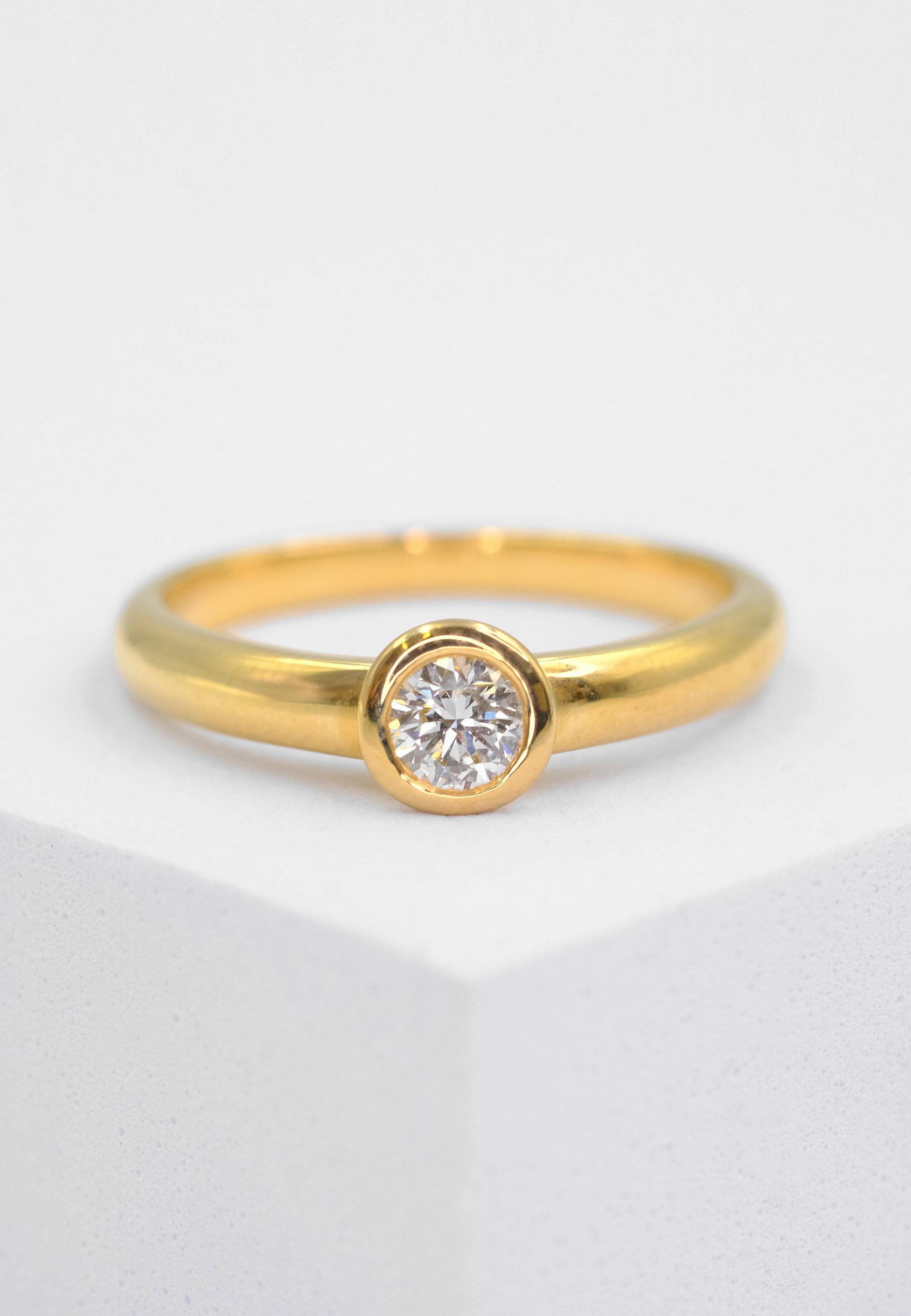 MUAU Schmuck  Solitaire Ring Diamant 0.30ct. Gelbgold 750 