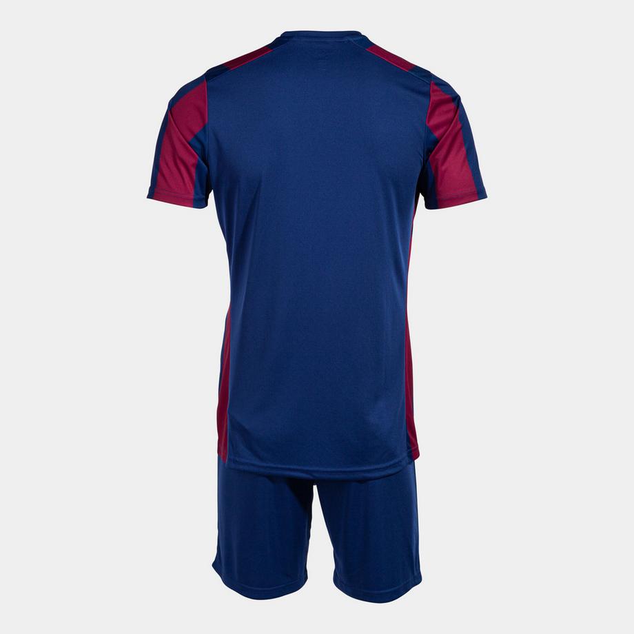 Joma  set aus trikot, shorts und socken 