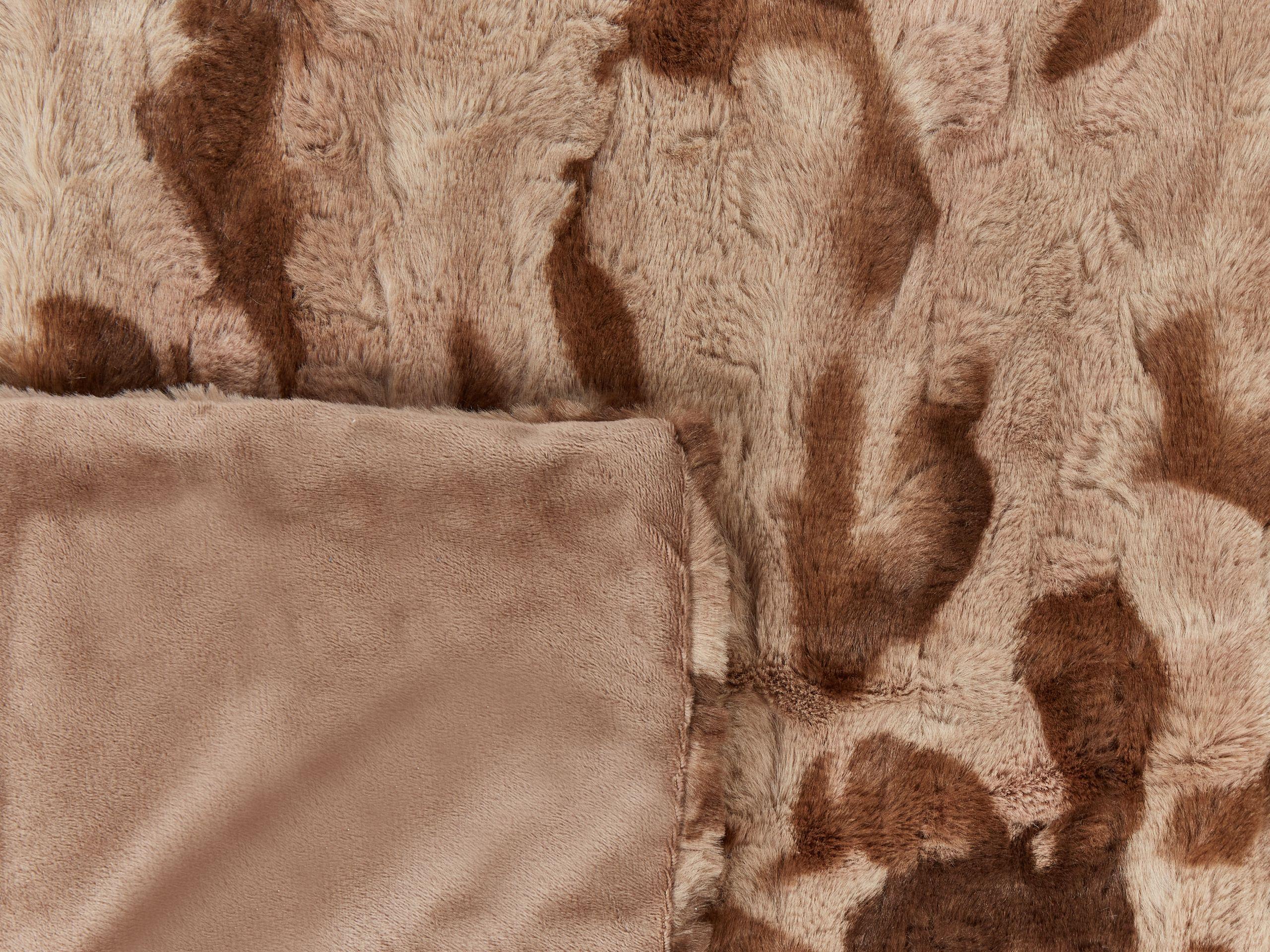 Beliani Bakira Coperta Classica in Finta Pelliccia  