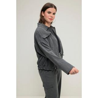 Studio Untold  Giacca a camicia in stile cargo dal taglio oversize con collo da camicia, taschini e maniche lunghe 