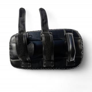 Omada  Omada Kunstleder-Schild / -Tritt-Pao 