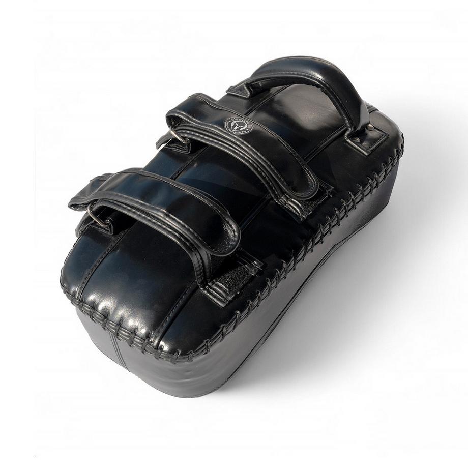 Omada  Omada scudo da calcio in similpelle / pao 