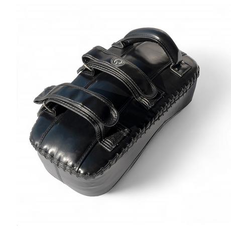 Omada  Omada Kunstleder-Schild / -Tritt-Pao 