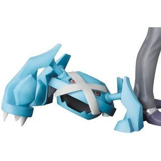 Medicom  Statische Figur - Pokemon - Steven - Metagross 
