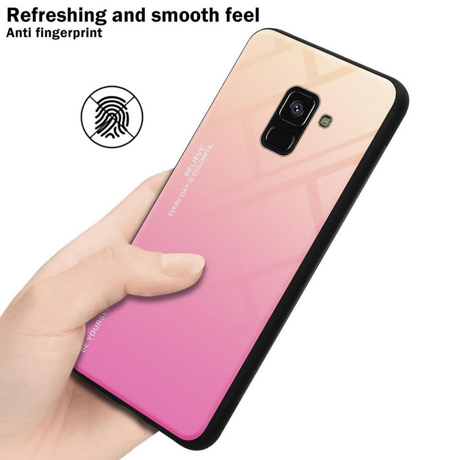 Cadorabo  Housse compatible avec Samsung Galaxy A8 2018 - Coque de protection bicolore en silicone TPU et dos en verre trempé 