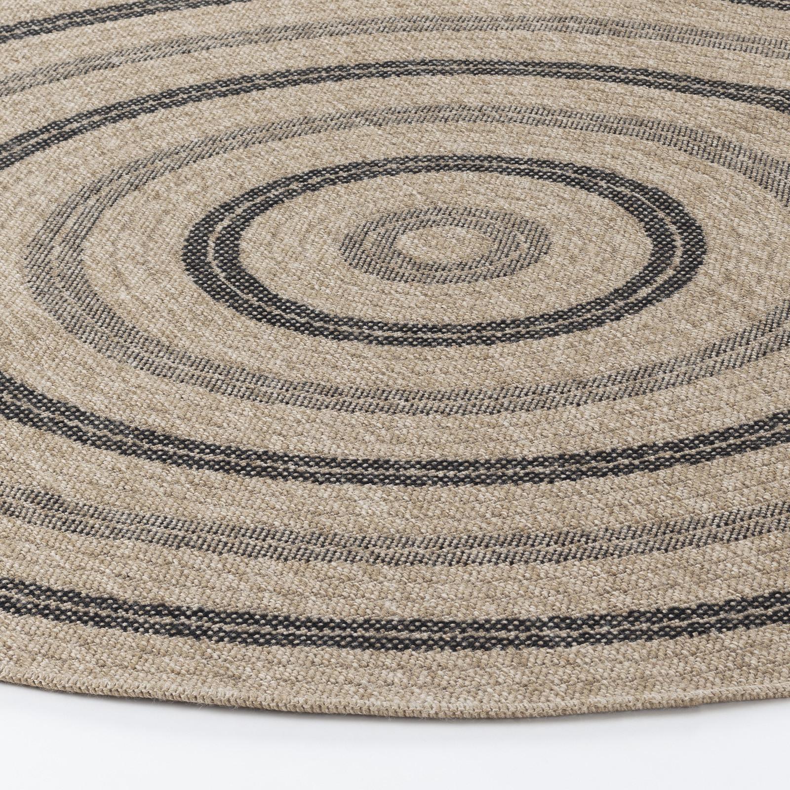 Surya Tapis RYE  