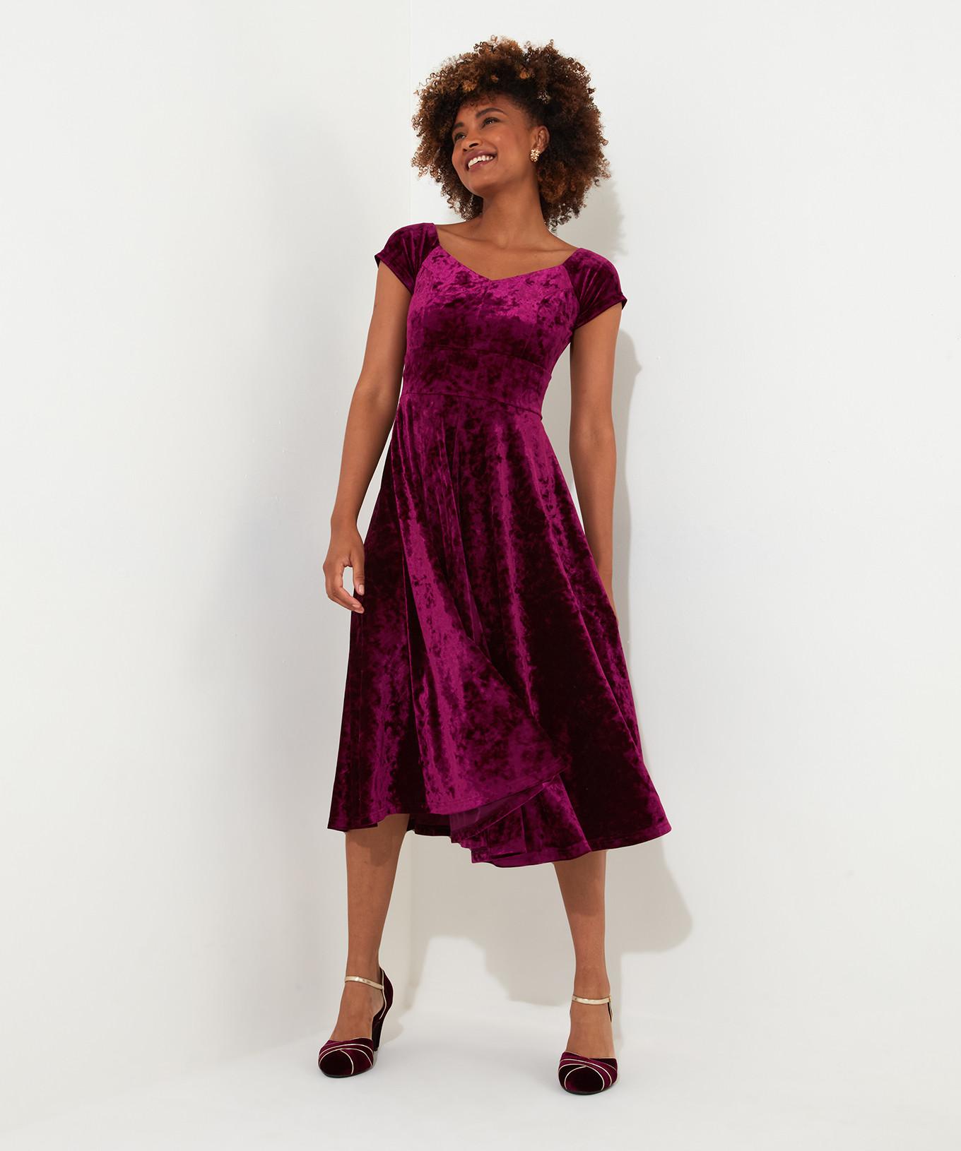 Joe Browns  Velours Kleid mit Sweetheart-Ausschnitt 