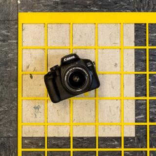 Canon  Fotocamera digitale reflex 