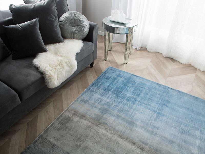 Beliani Tapis en Soie artificielle Moderne ERCIS  