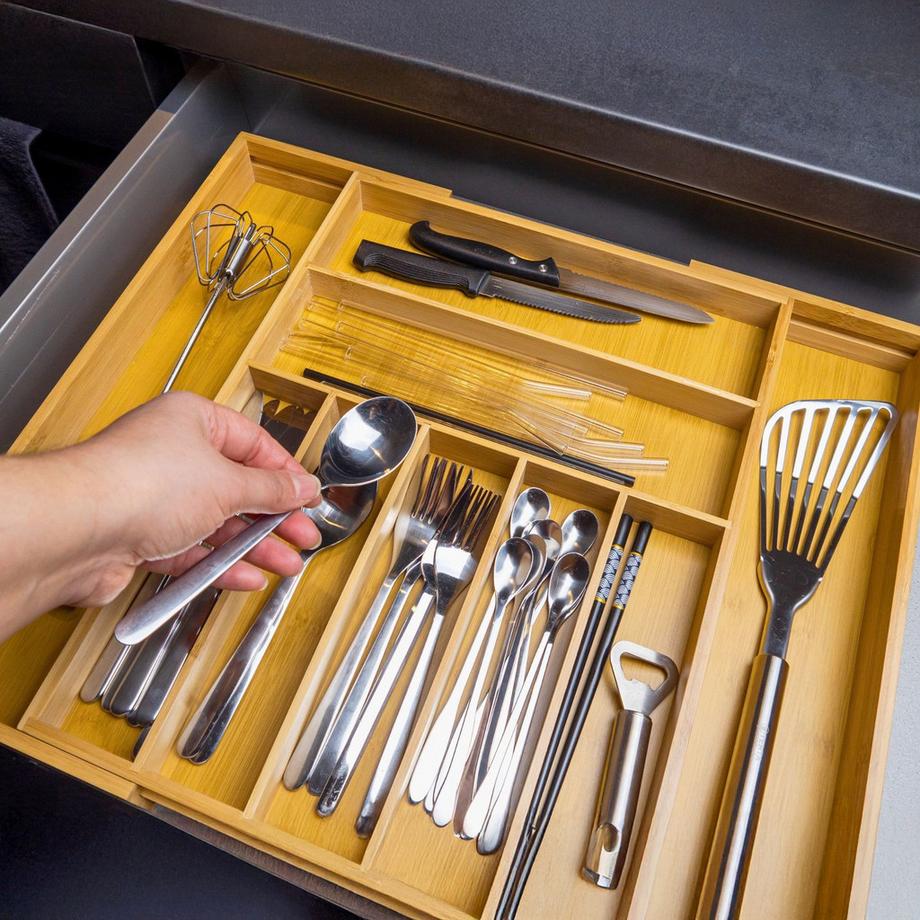 Intirilife Besteckkasten Schubladen Organizer aus Bambus Ausziehbar mit bis zu 8 Fächern  