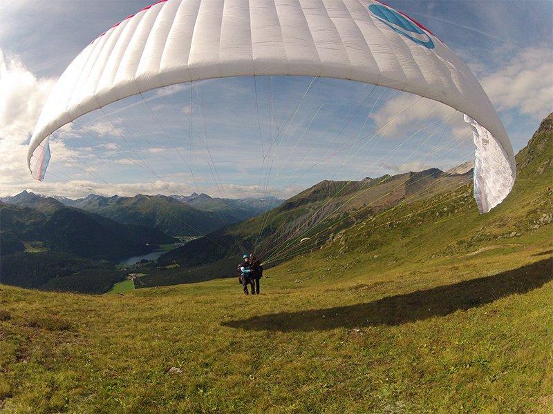 Smartbox  Tandem-Paragliding-Flug nach Davos für 2 Personen - Geschenkbox 