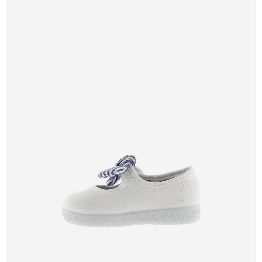 Victoria Ojalá Mercedes Sneakers  