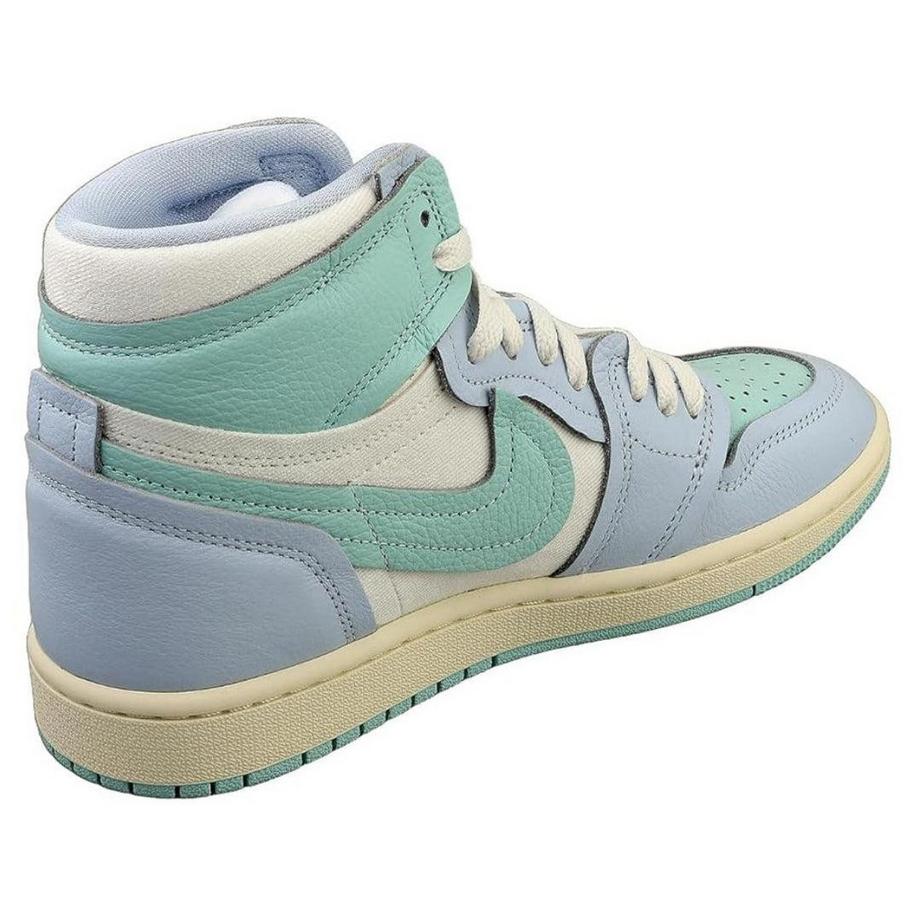 NIKE Air Jordan 1 Scarpe Sportive Alto  