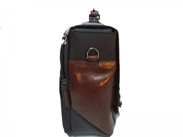 The Bridge B-Hydro Messenger Bag  