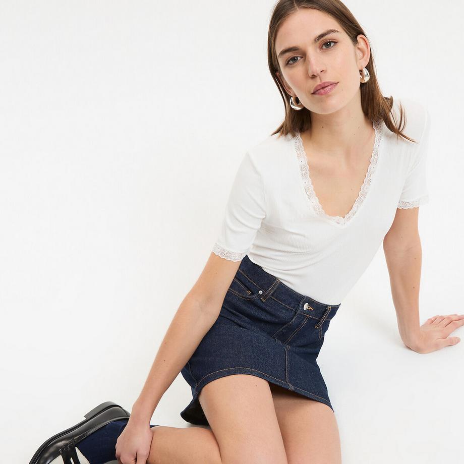 La Redoute Collections V-Ausschnitt T-Shirt mit Spitzendetails  