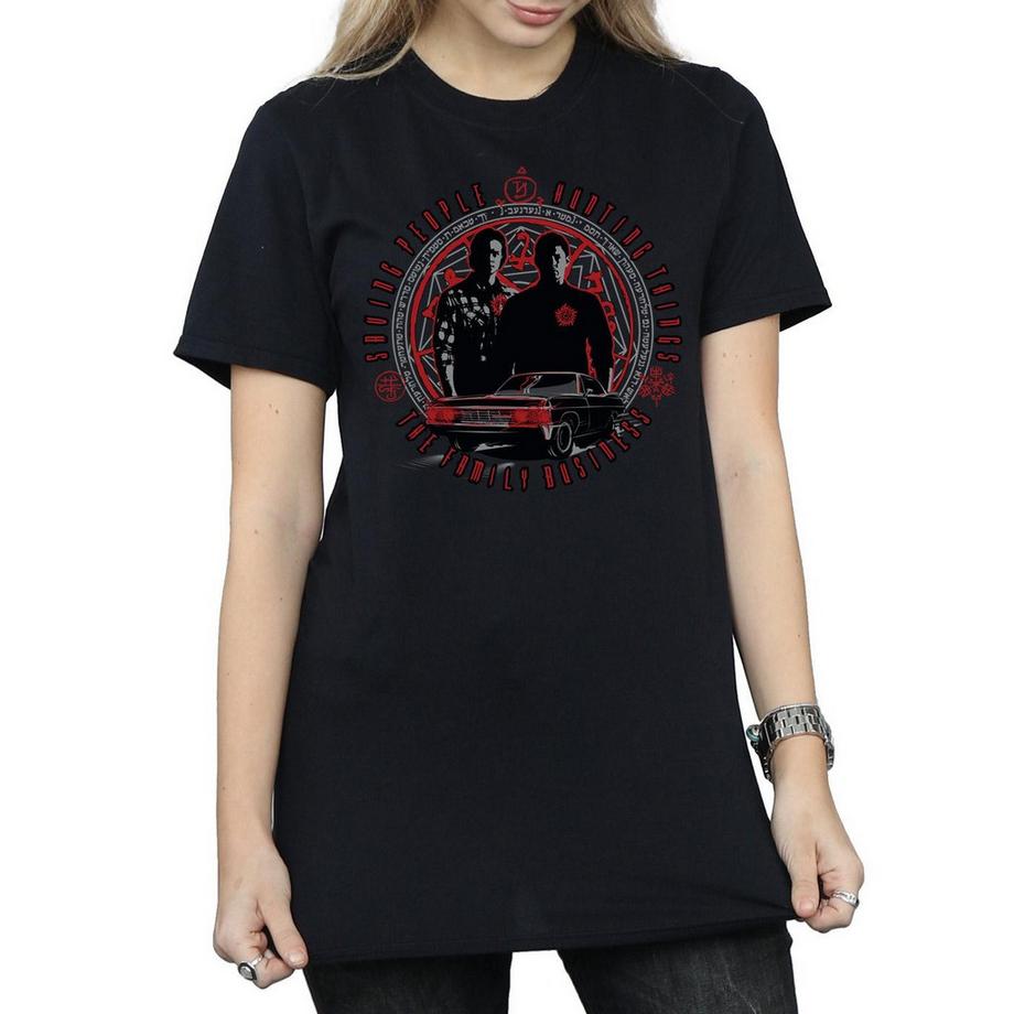 Supernatural Family Business Bedrucktes T-Shirt  