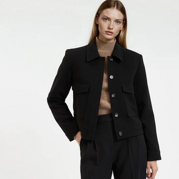 Veste ample et courte boutonnée