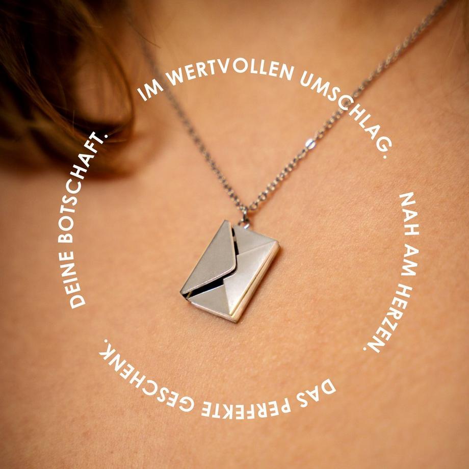 Heideman  Collier Laurel 