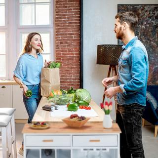 Northix Küchenwagen mit Weinregal  