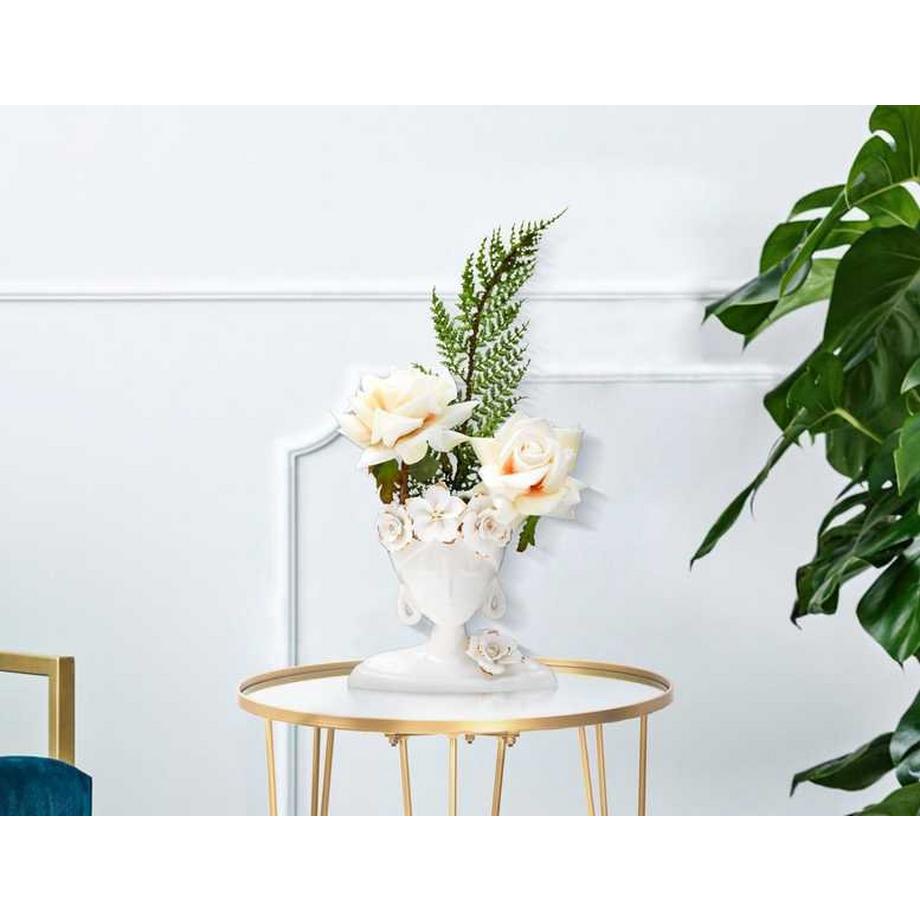 mutoni Vase Frau Jung 21  