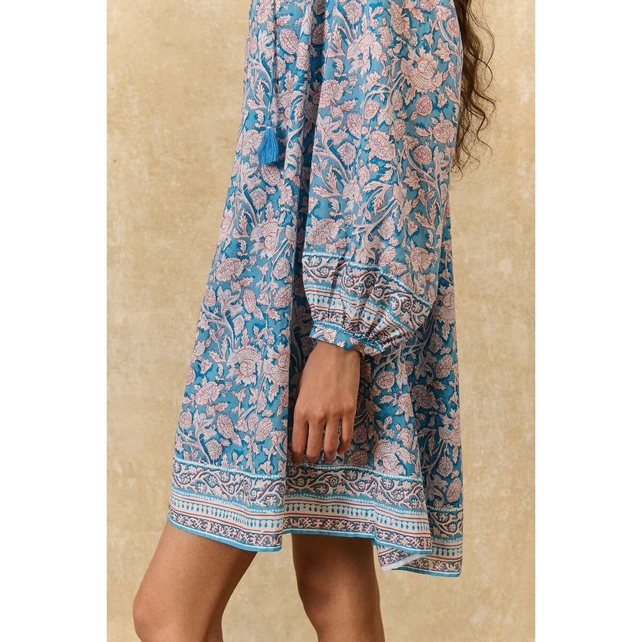 Louise-Misha Kurzes Kleid JANICE mit langen Ärmeln mit Blumendruck  