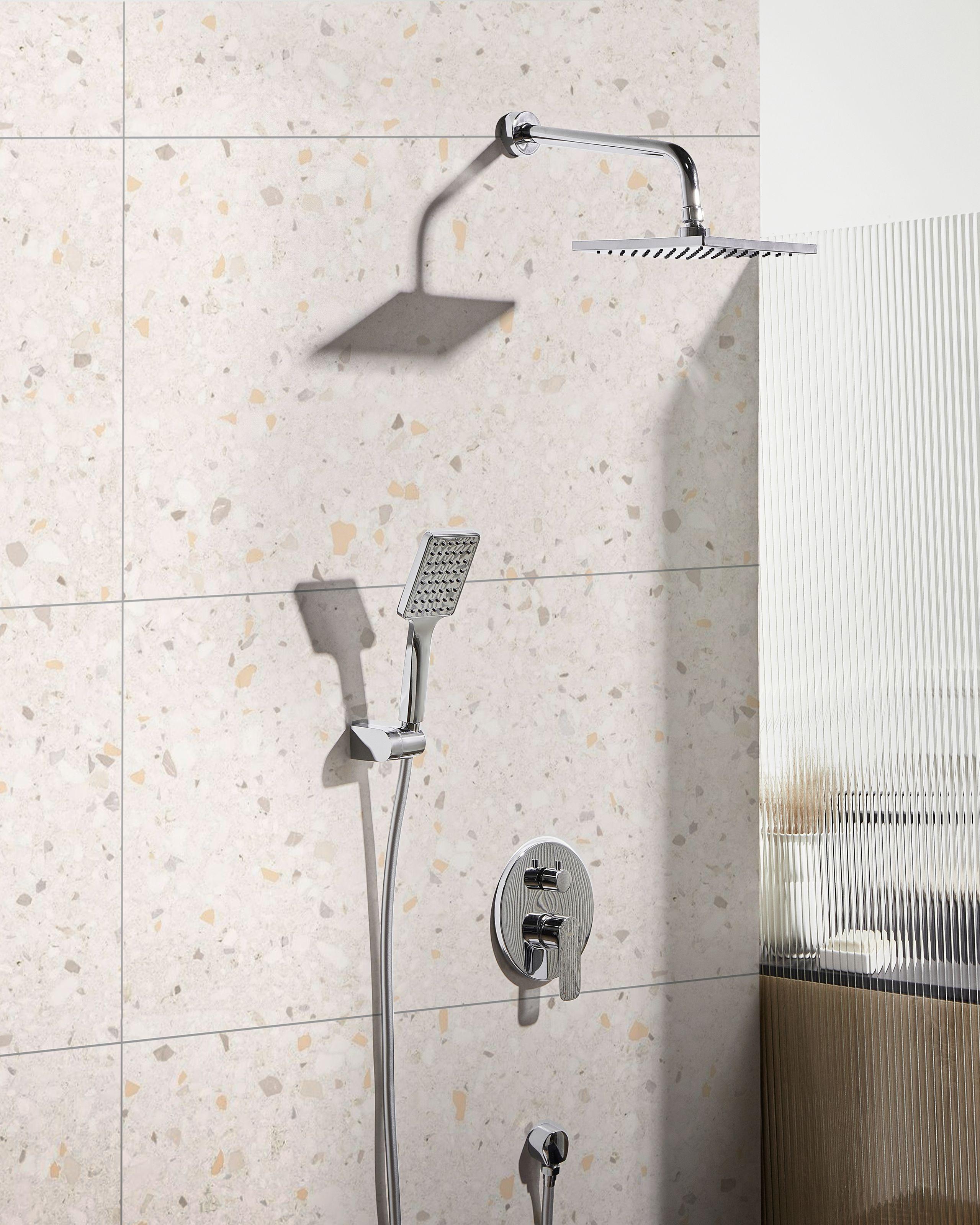 Beliani Einbau-Duschset mit Regendusche aus Messing Modern GUARATUBA  
