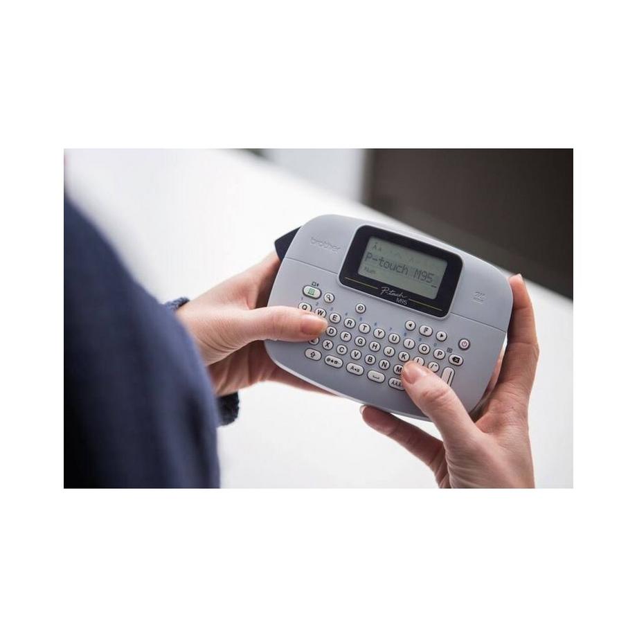 brother  PTOUCH Beschriftungsgerät PT-M95 inkl. Farbband 