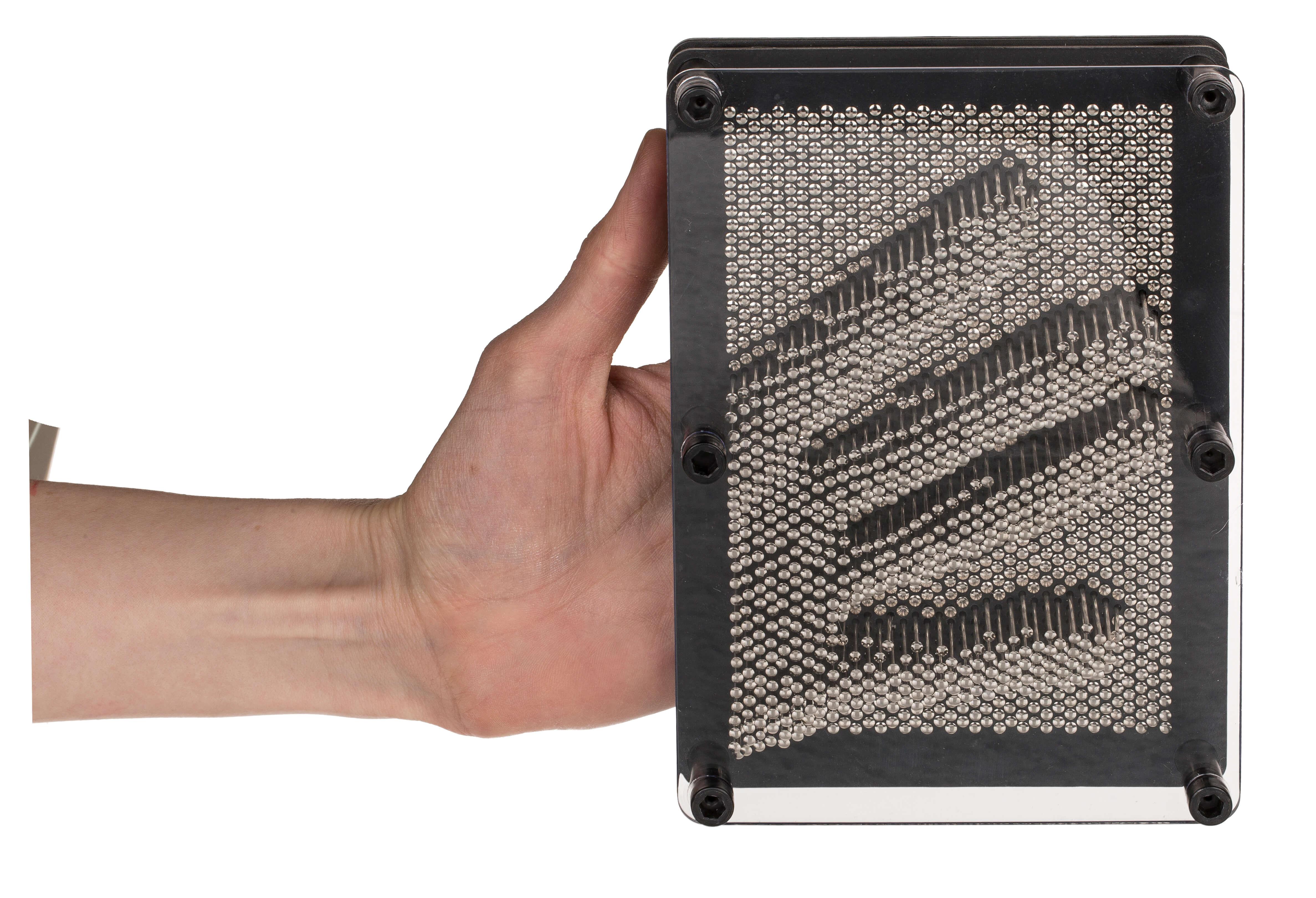 Out of the blue  Pinpression jeu de clous 19 x 14 cm 