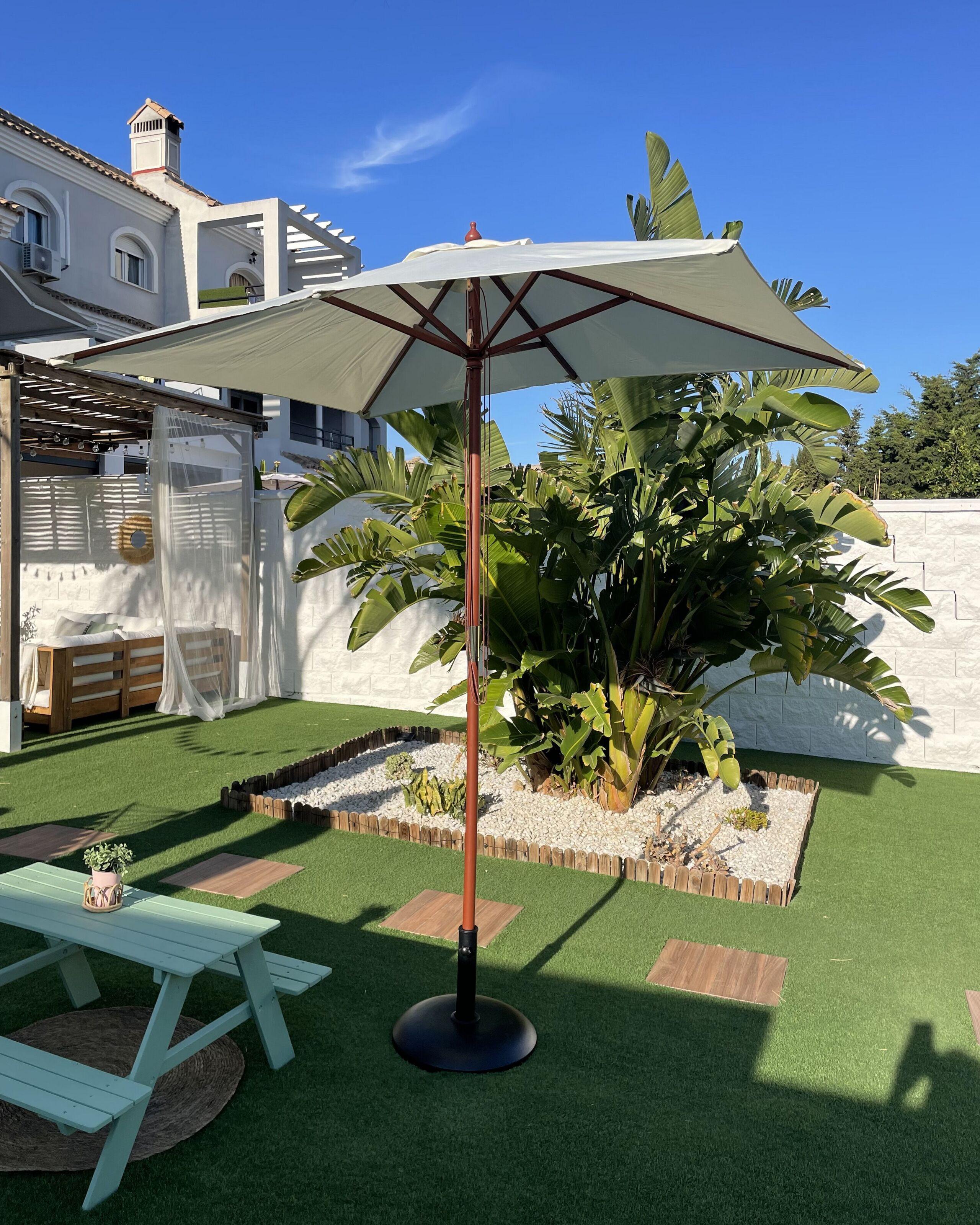 Beliani Parasol de jardin en Tissu FLAMENCO  